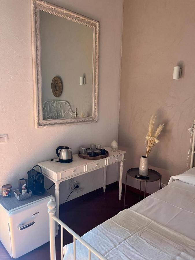 Apulia Journey - Manzoni 11 Hotel Bari Bagian luar foto