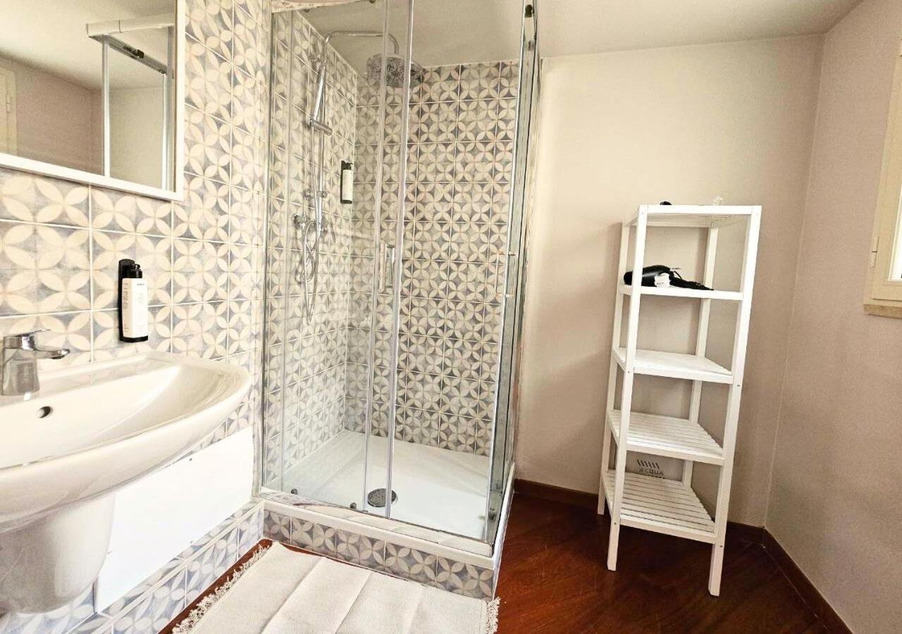 Apulia Journey - Manzoni 11 Hotel Bari Bagian luar foto