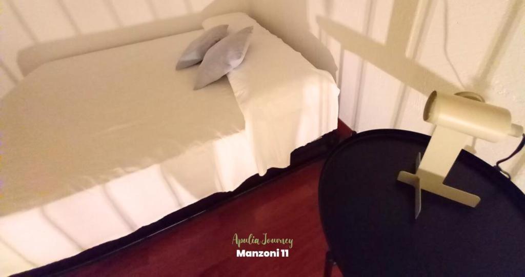 Apulia Journey - Manzoni 11 Hotel Bari Bagian luar foto